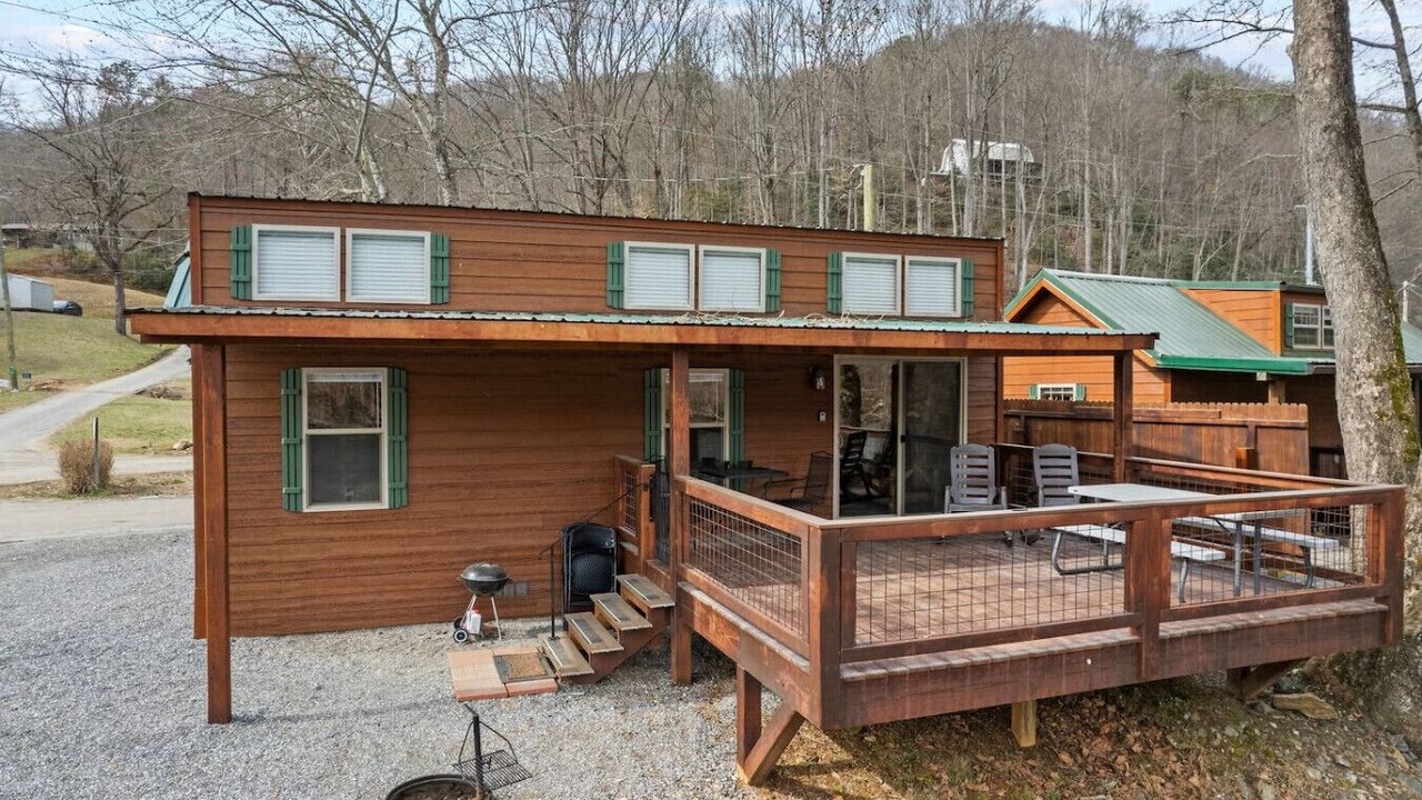 Photo of Patio Balcony in Dillsboro