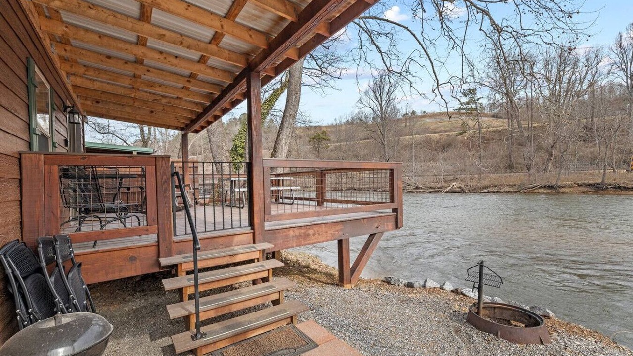 Photo of Patio Balcony in Dillsboro