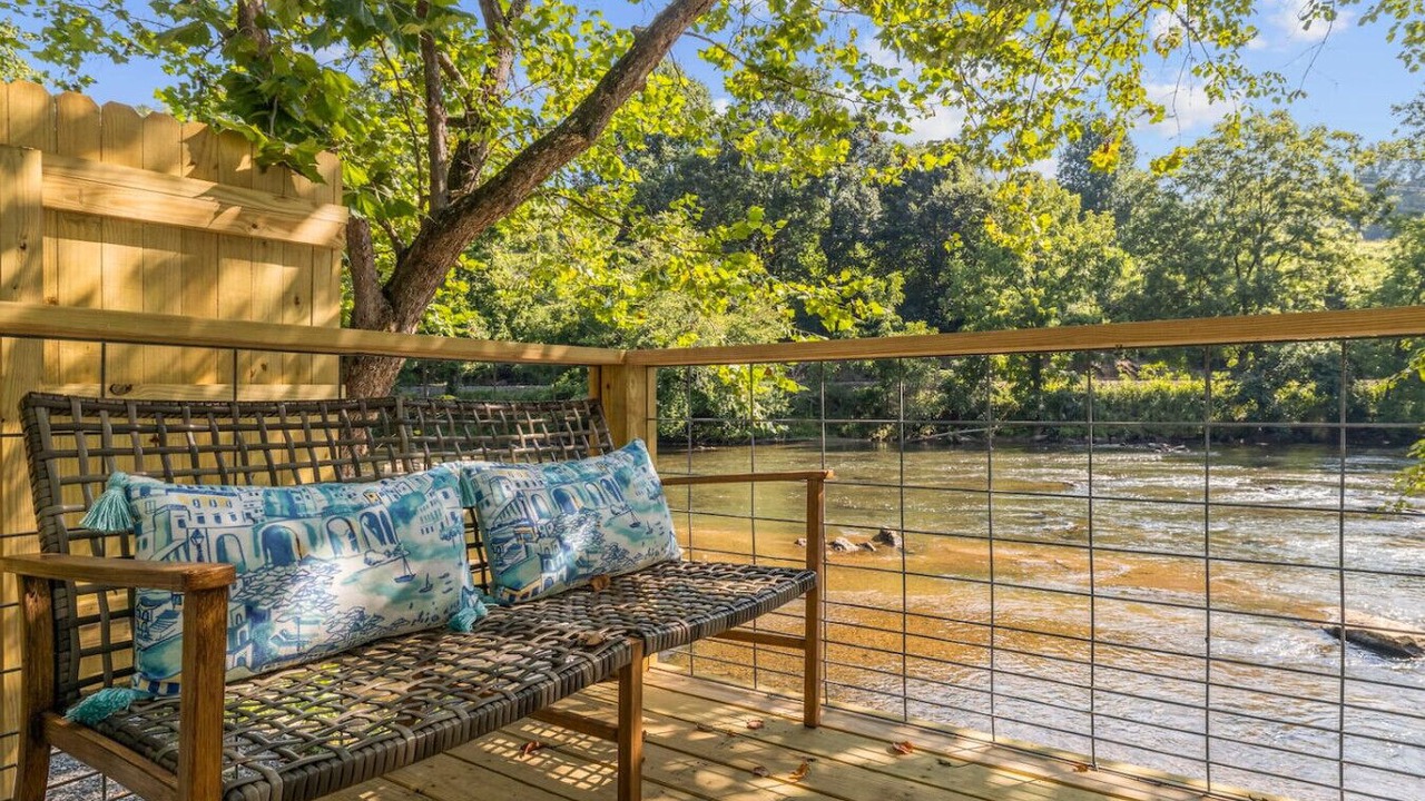 Photo of Outdoor in Dillsboro