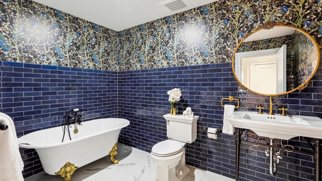 Photo of Bathroom in Historic District - North