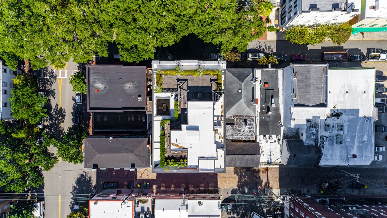 Photo of Outdoor in Historic District - North