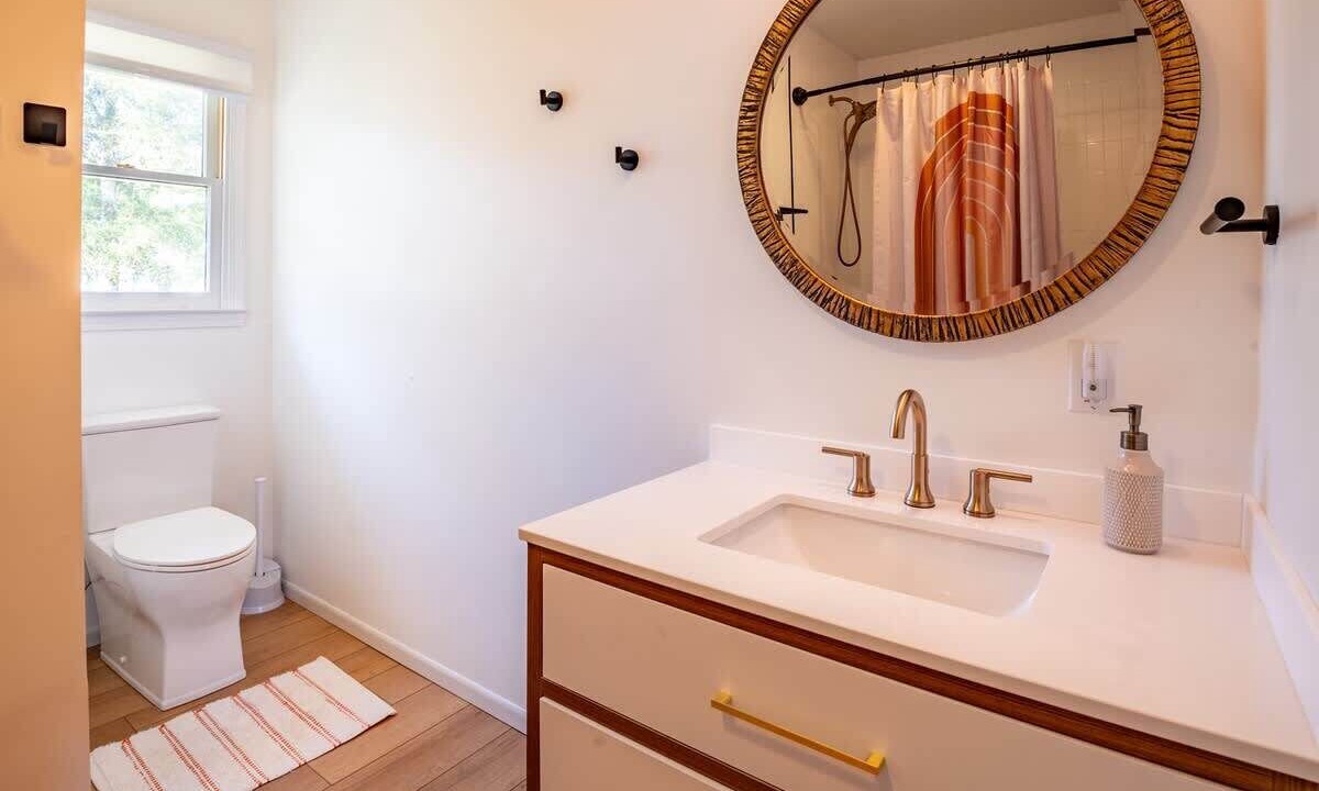 Photo of Bathroom in Tranquil Harbour