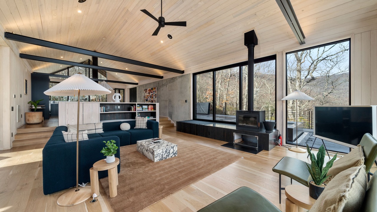 Photo of Livingroom in Laurel Ridge