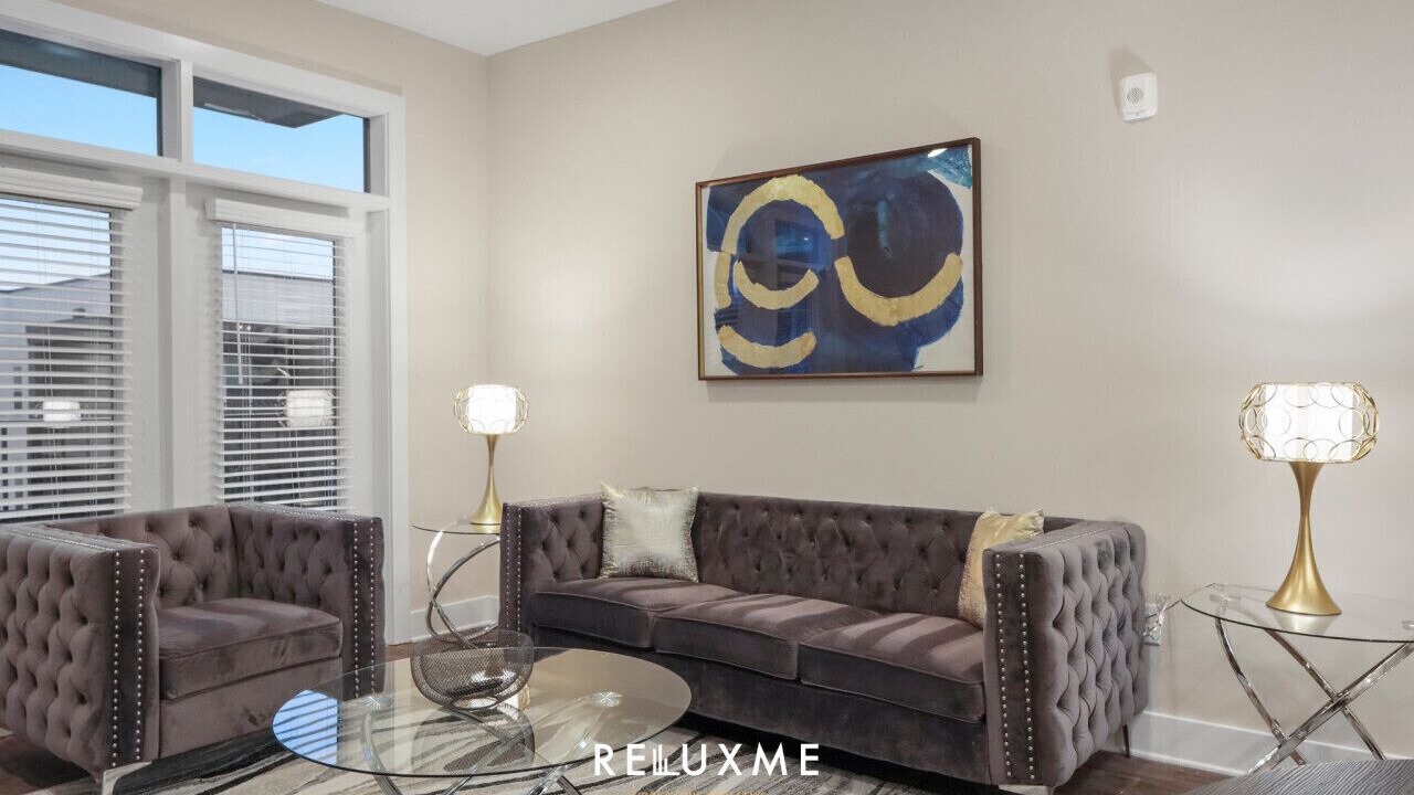 Photo of Livingroom in Fourth Ward