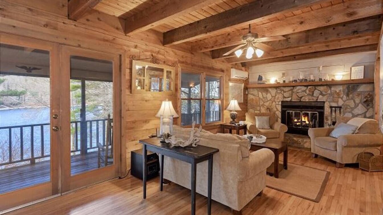 Photo of Livingroom in Glenville