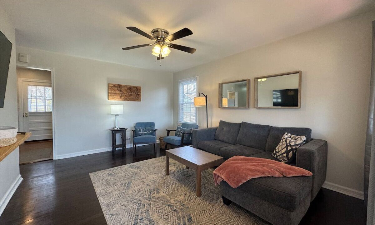 Photo of Livingroom in Greensboro