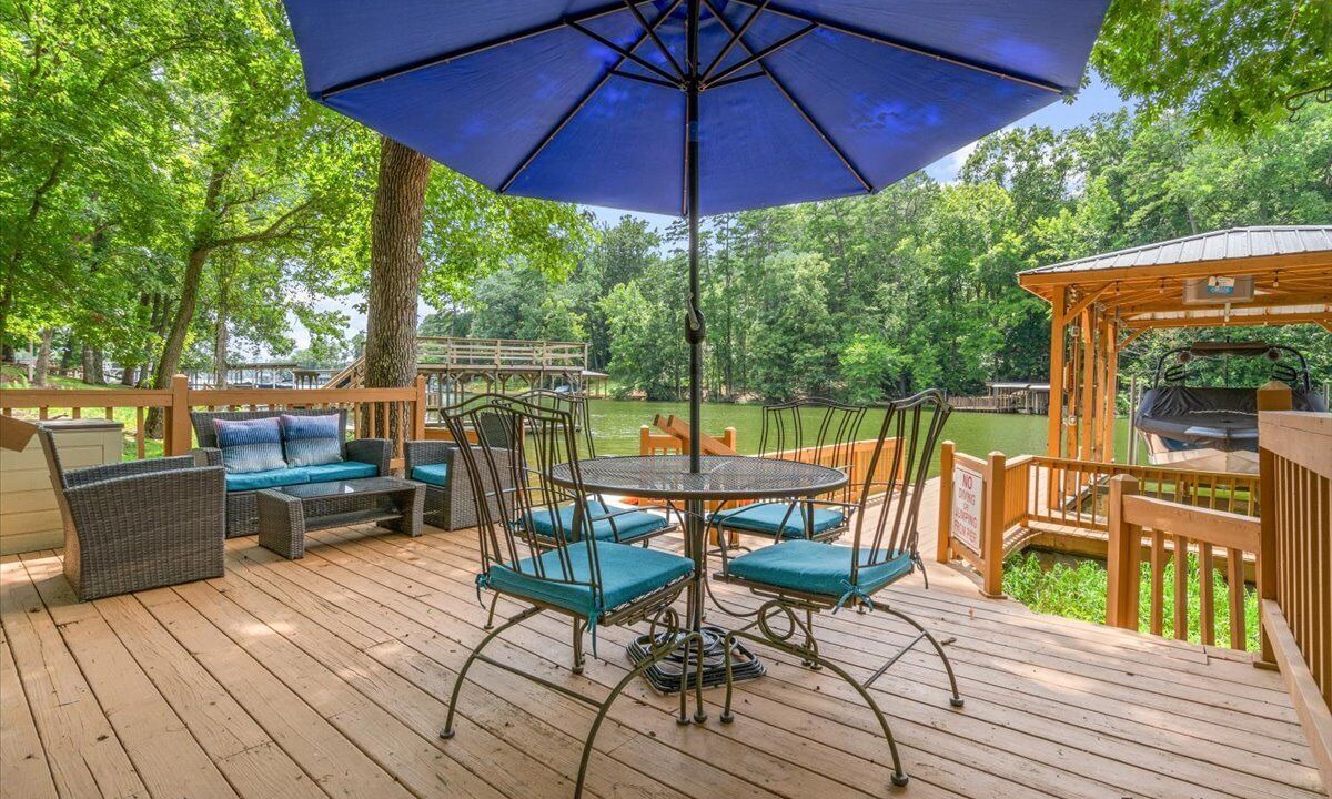 Photo of Outdoor in New London