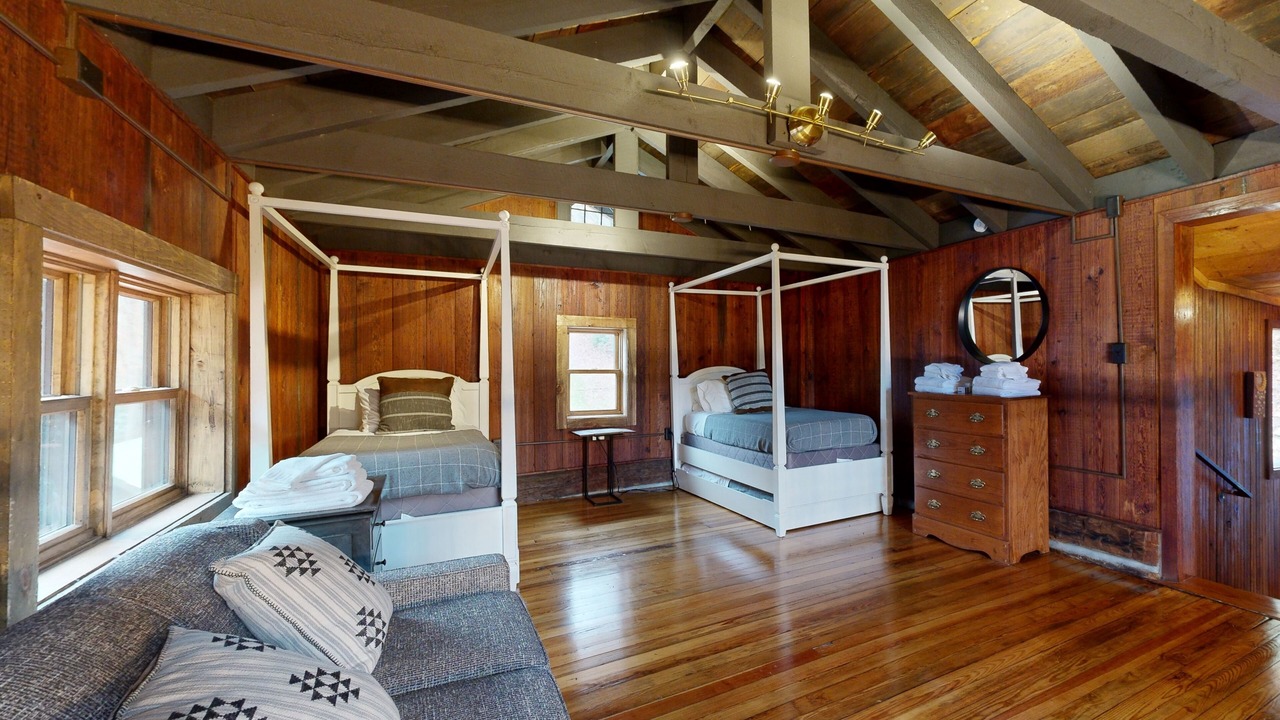Photo of Bedroom in Canton
