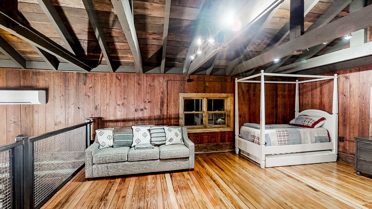 Photo of Bedroom in Canton