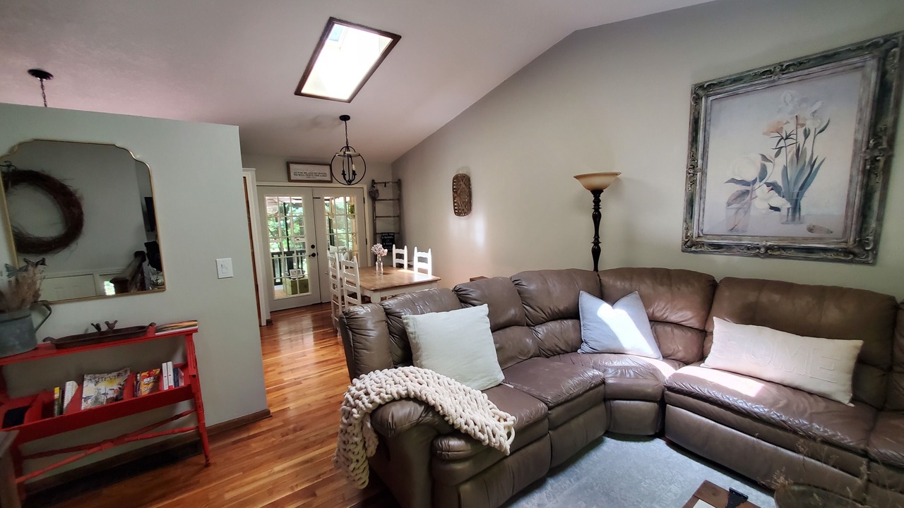 Photo of Livingroom in Fletcher