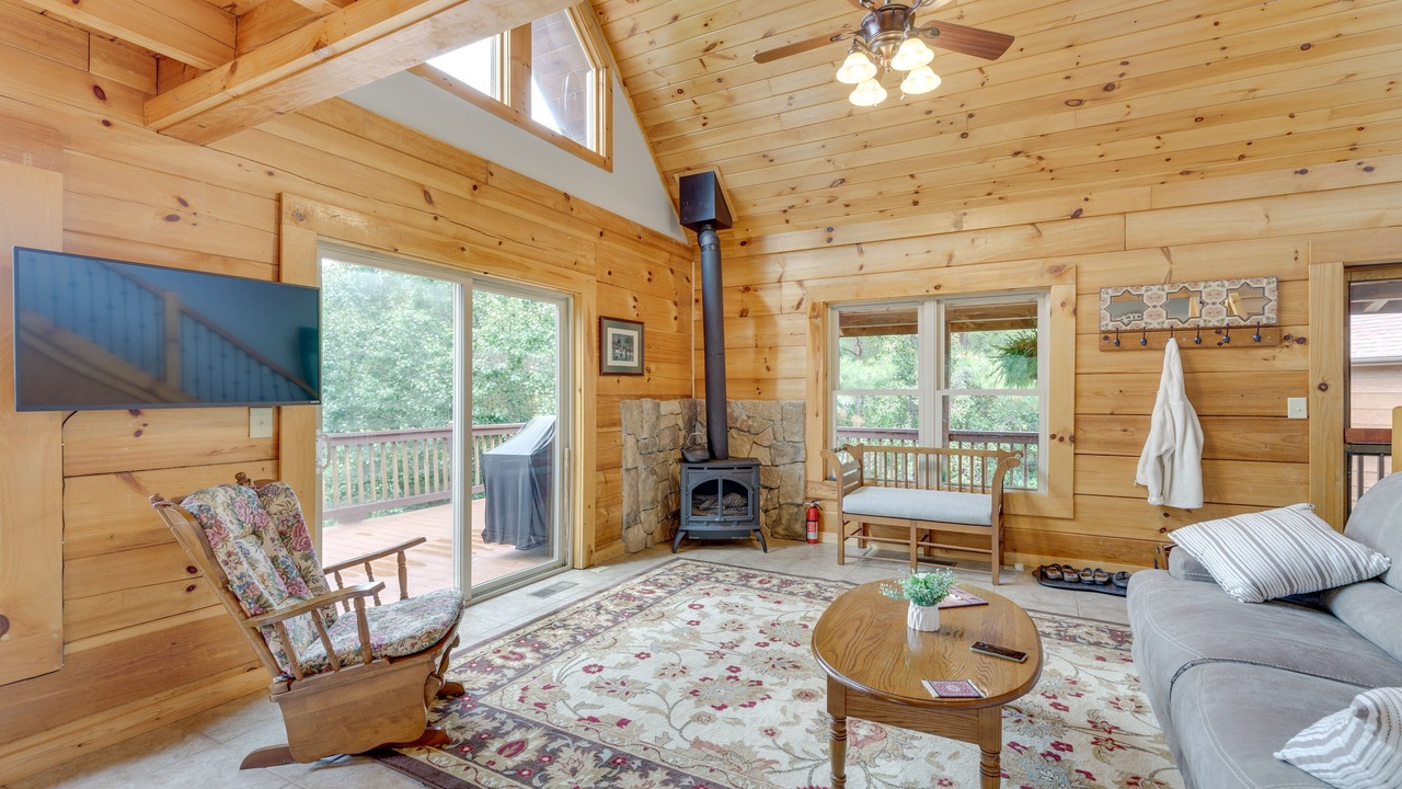 Photo of Livingroom in Bostic