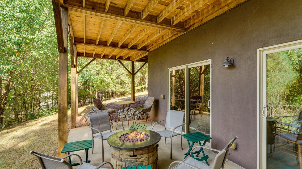 Photo of Outdoor in Bostic