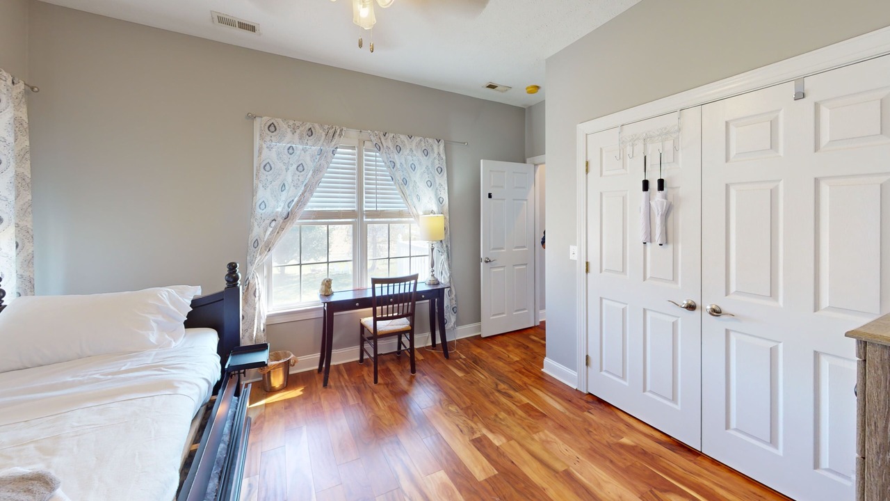 Photo of Bedroom in Parkton