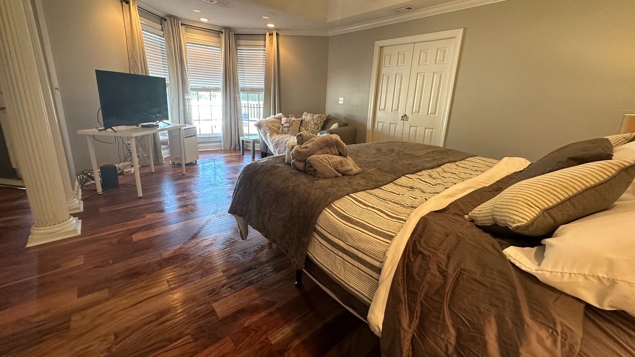 Photo of Bedroom in Parkton