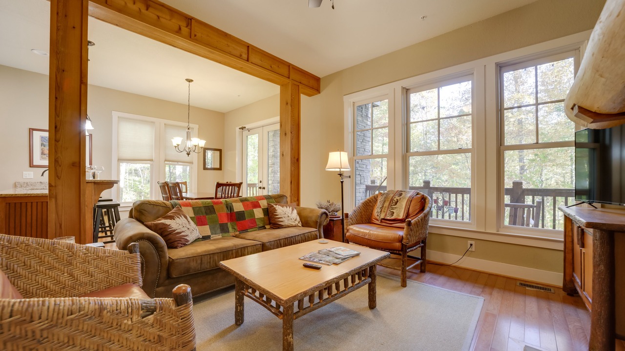 Photo of Livingroom in Bear Lake Reserve