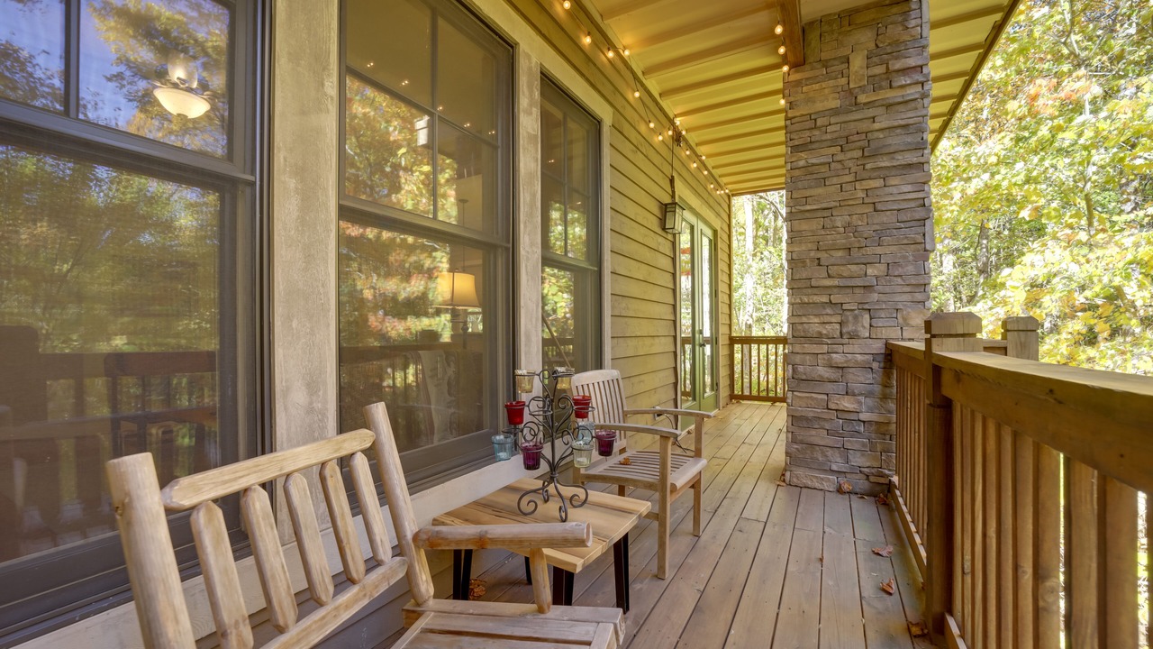 Photo of Patio Balcony in Bear Lake Reserve