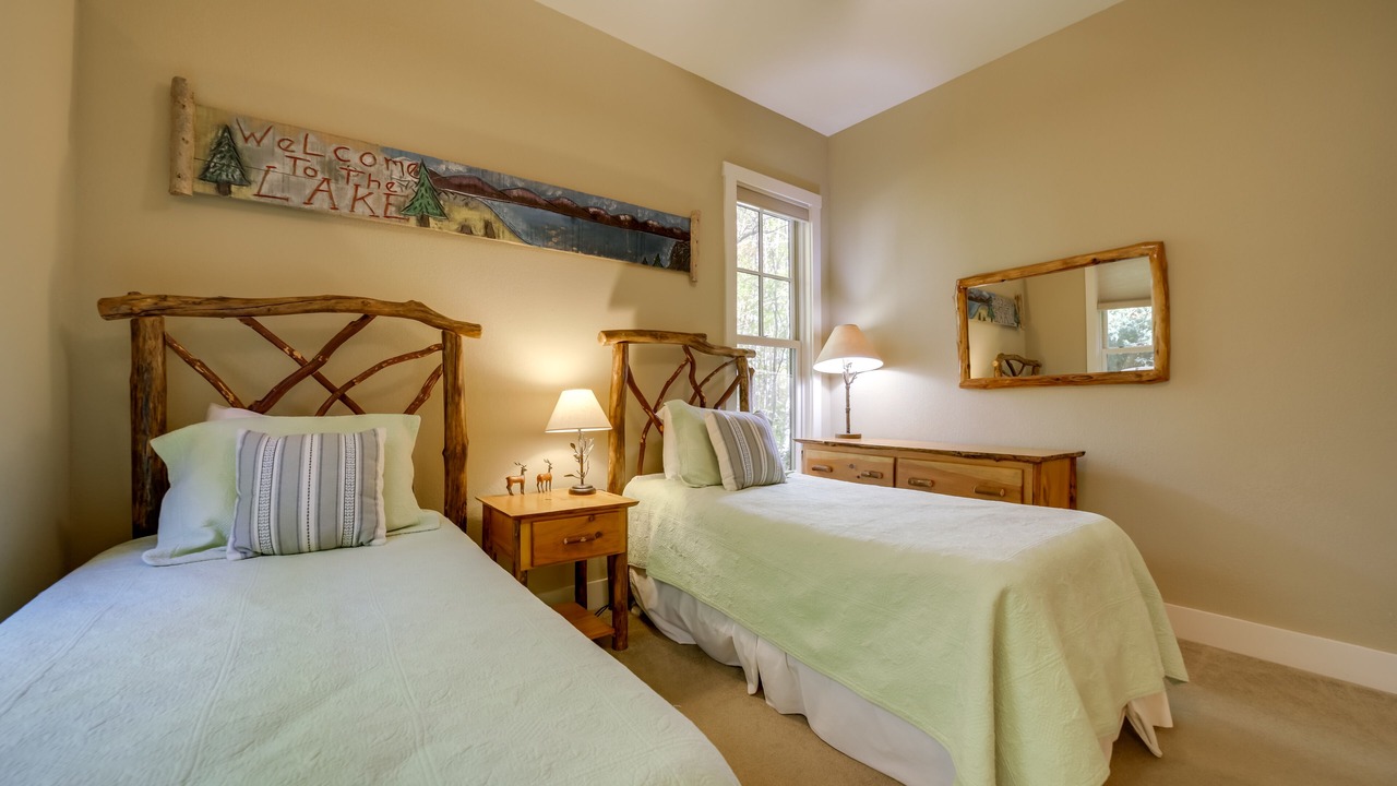 Photo of Bedroom in Bear Lake Reserve