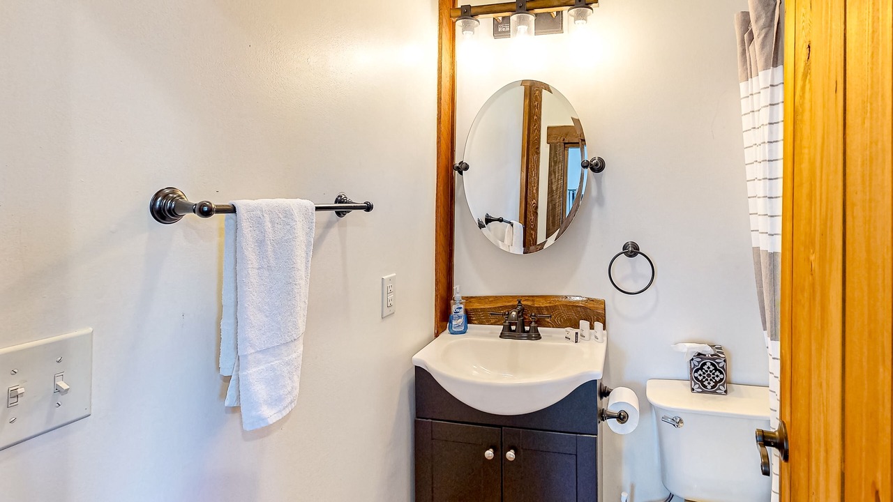 Photo of Bathroom in Nebo
