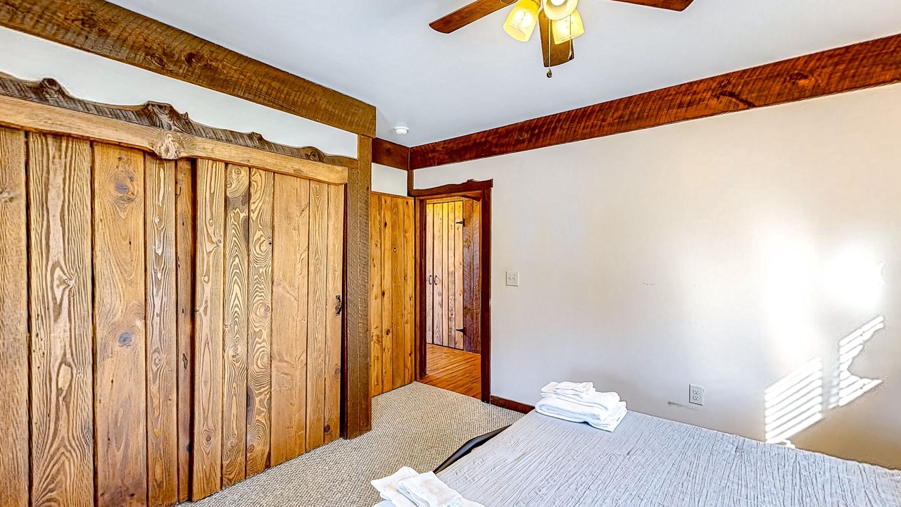 Photo of Bedroom in Nebo
