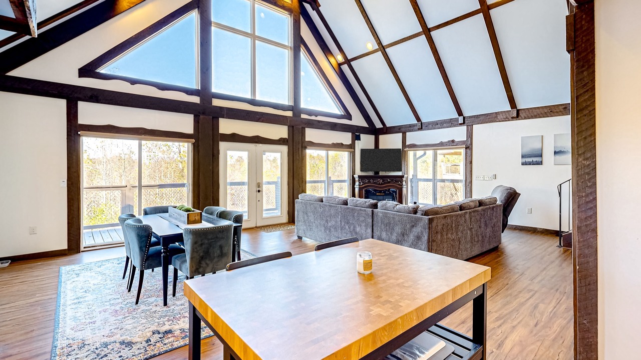 Photo of Livingroom in Nebo