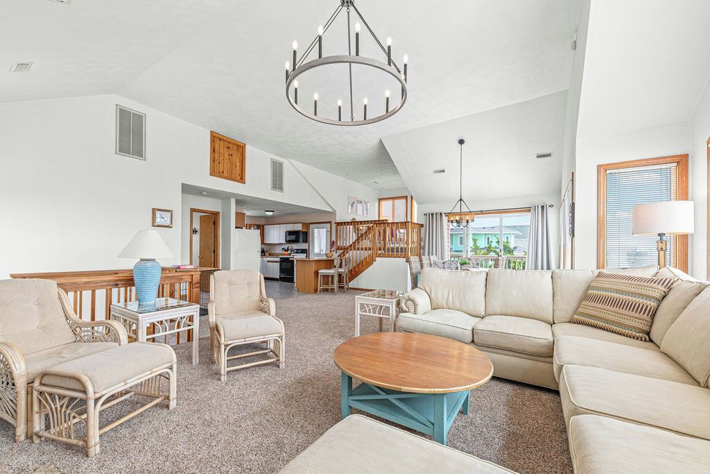 Photo of Livingroom in Waves