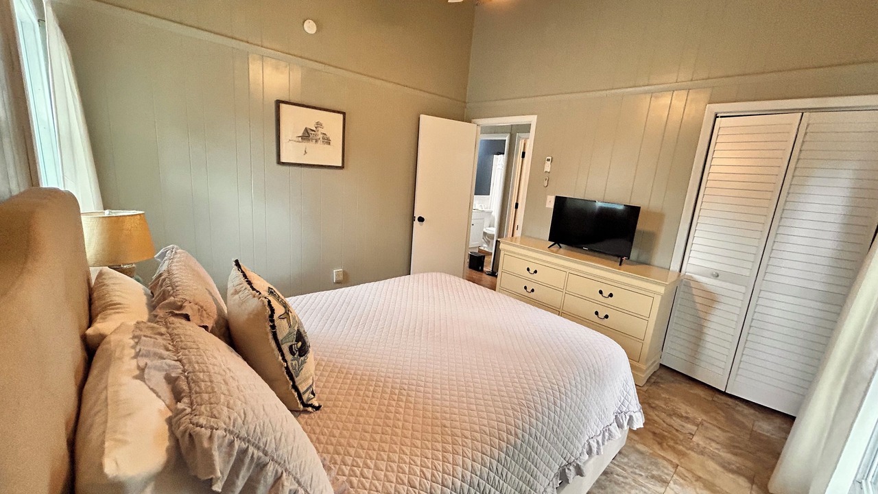 Photo of Bedroom in Colington Harbour