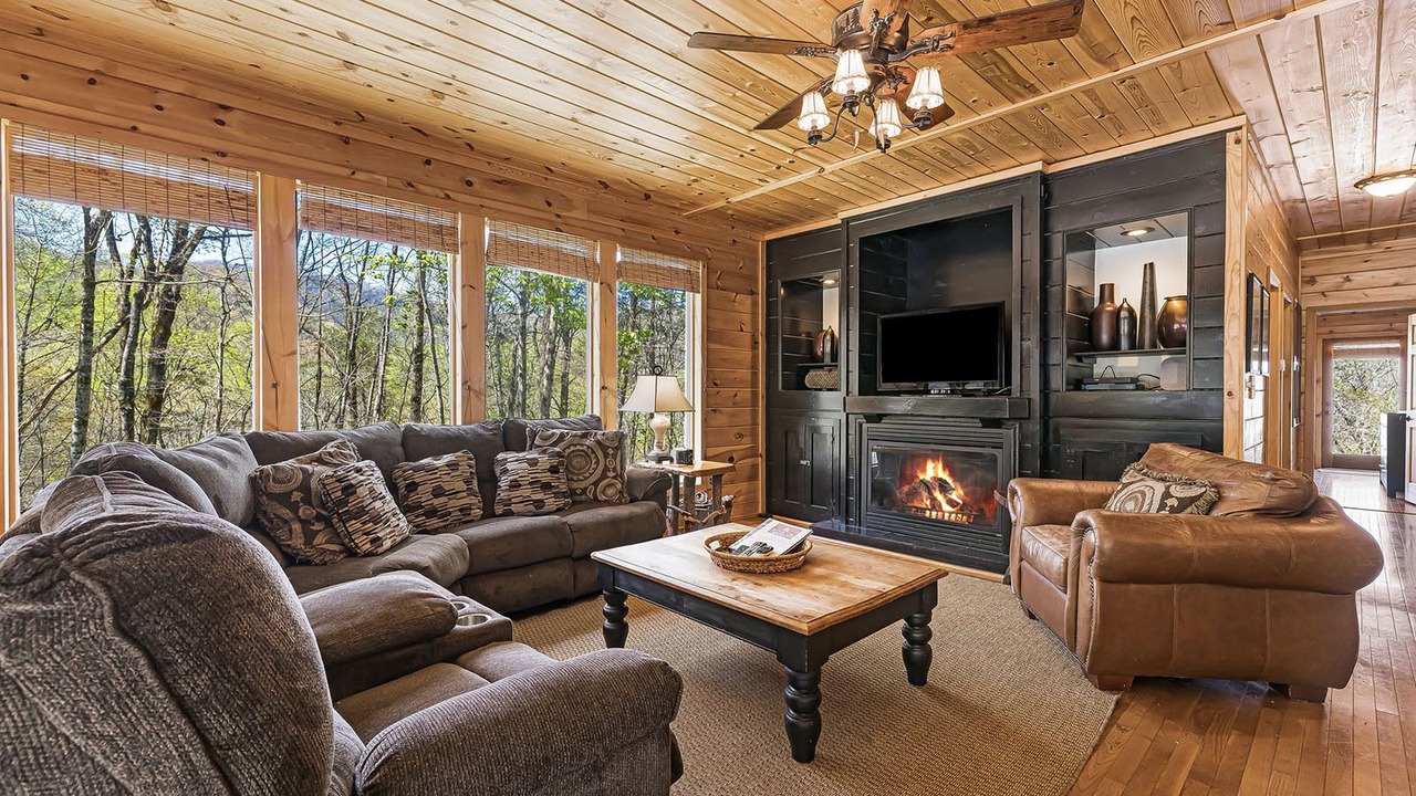Photo of Livingroom in Bryson City