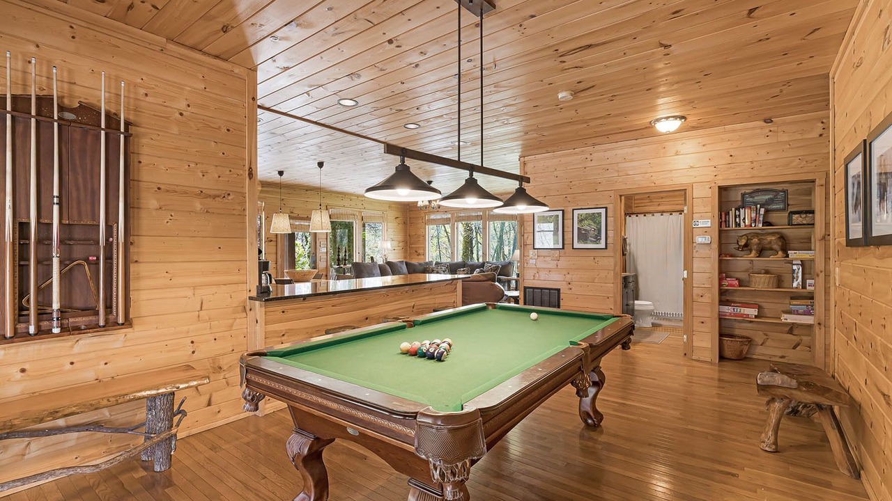 Photo of Bedroom in Bryson City