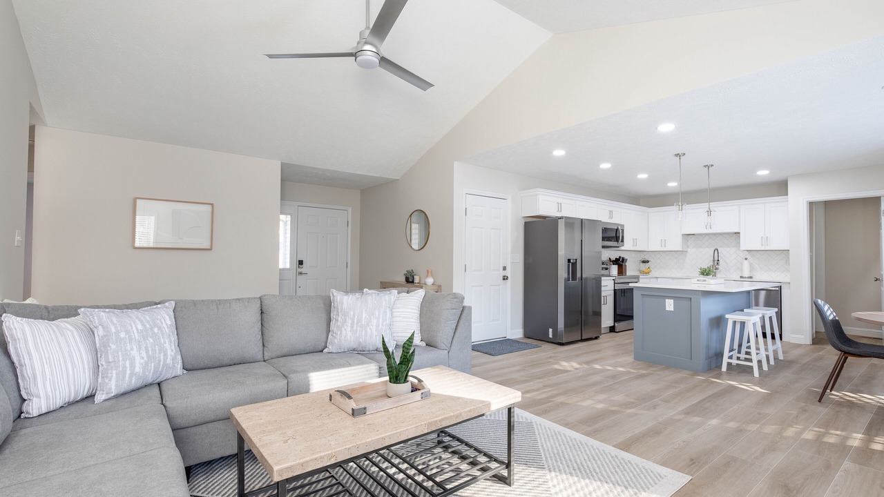 Photo of Livingroom in East Fayetteville