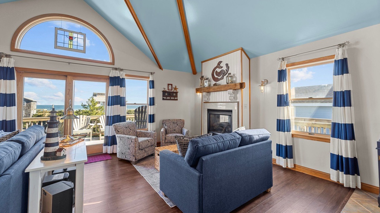 Photo of Livingroom in Avon