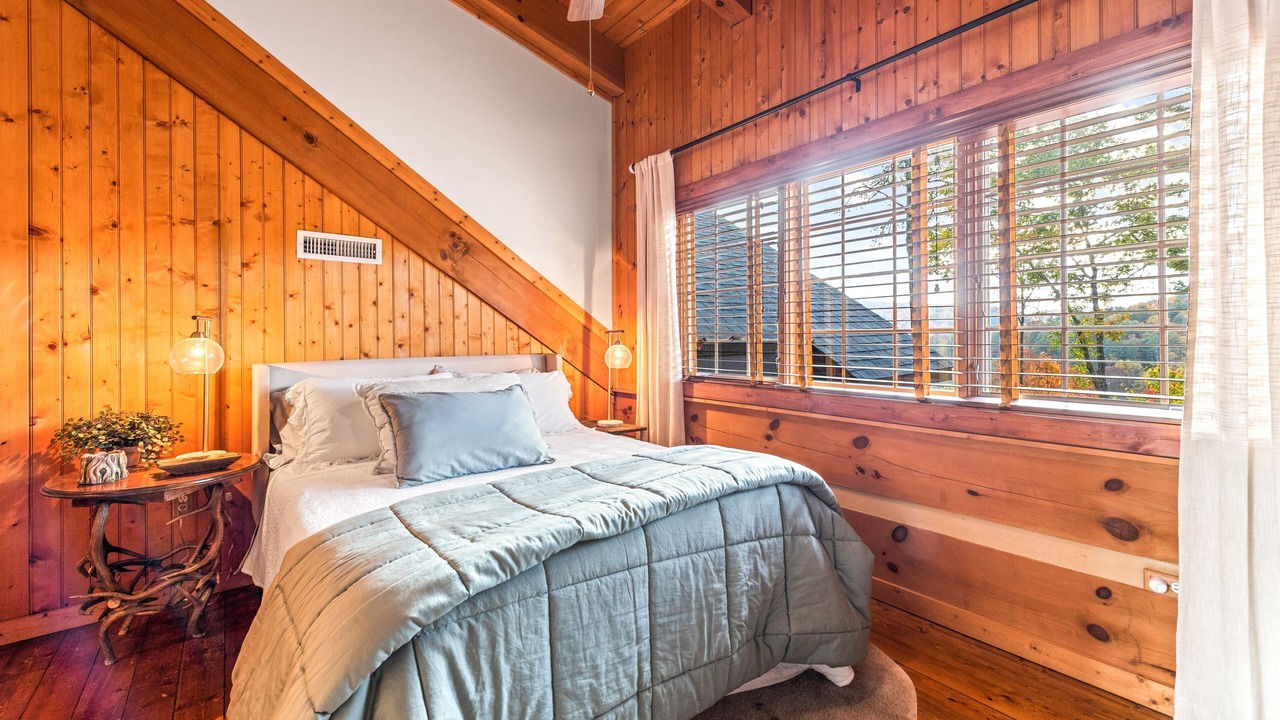 Photo of Bedroom in Sapphire