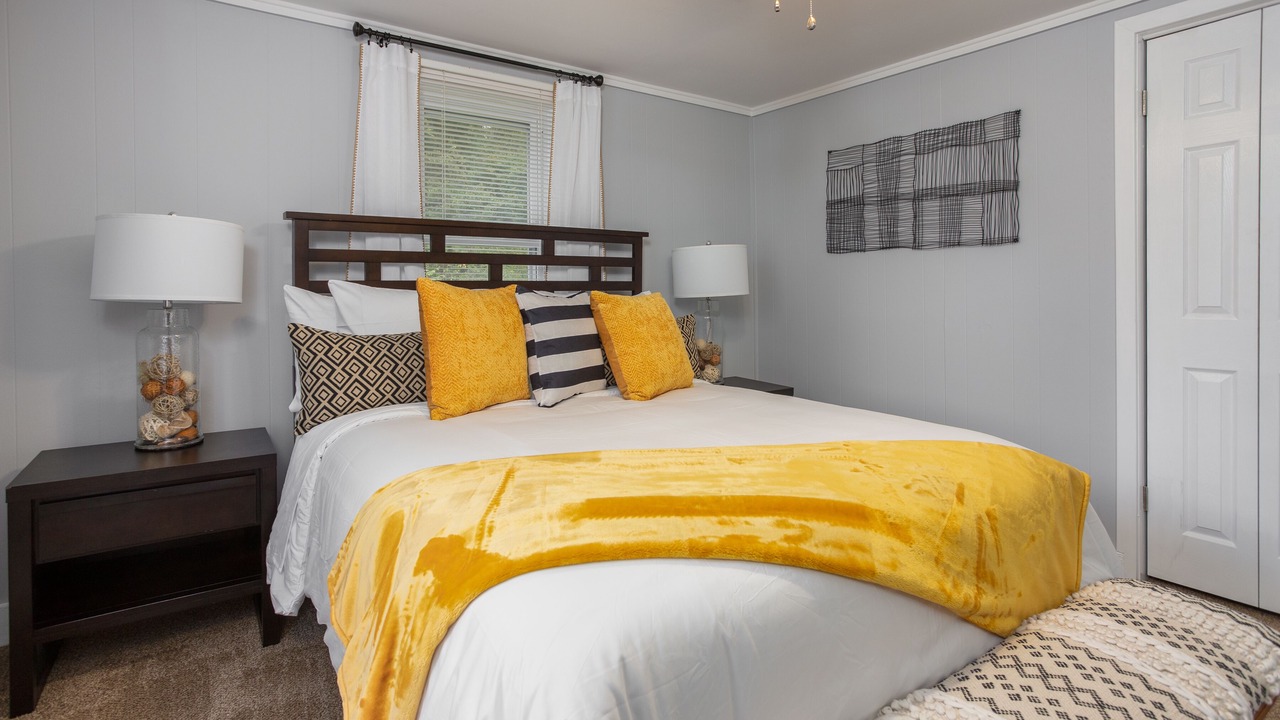 Photo of Bedroom in Mebane
