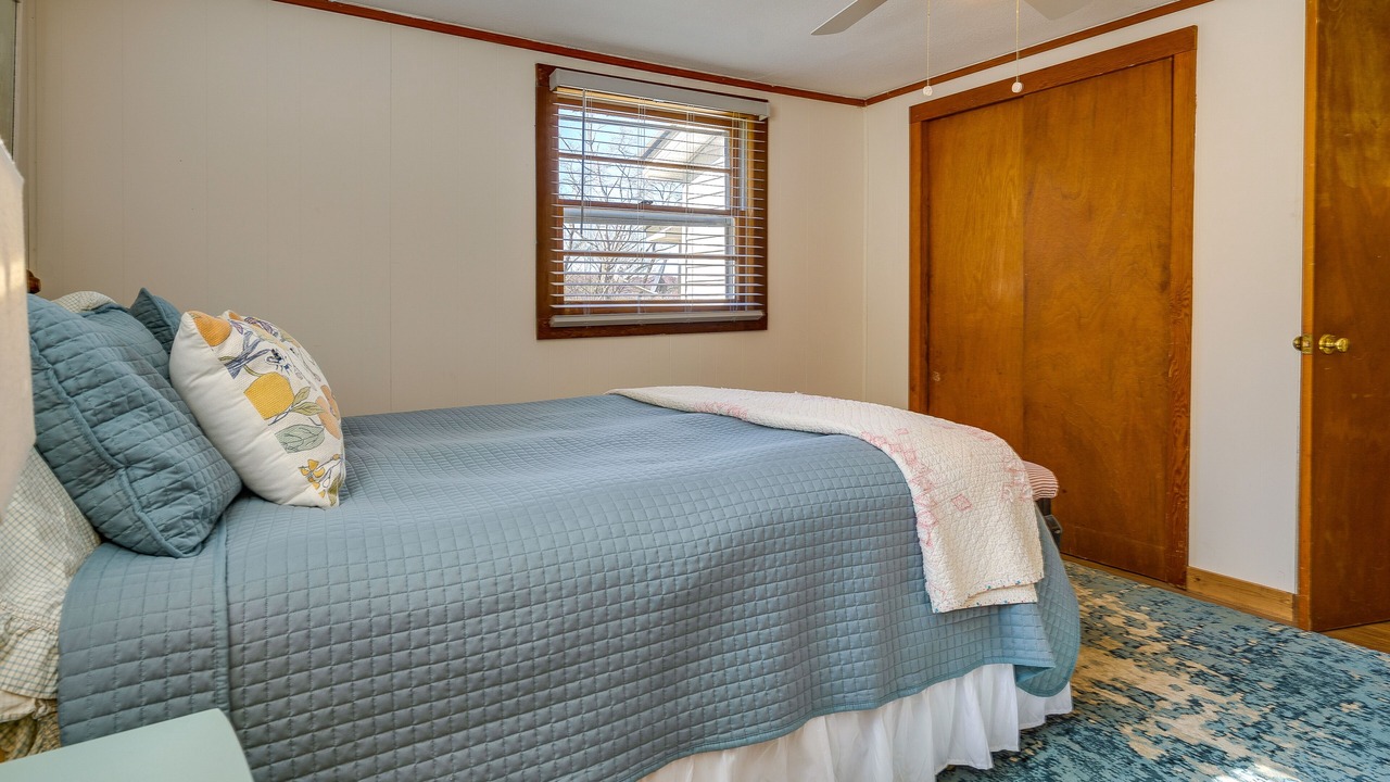Photo of Bedroom in Kyle