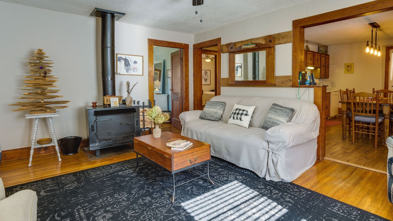 Photo of Livingroom in Kyle