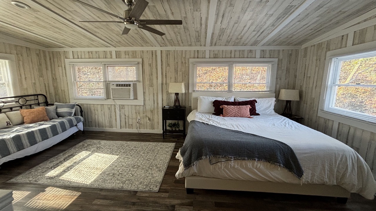Photo of Bedroom in Maggie Valley