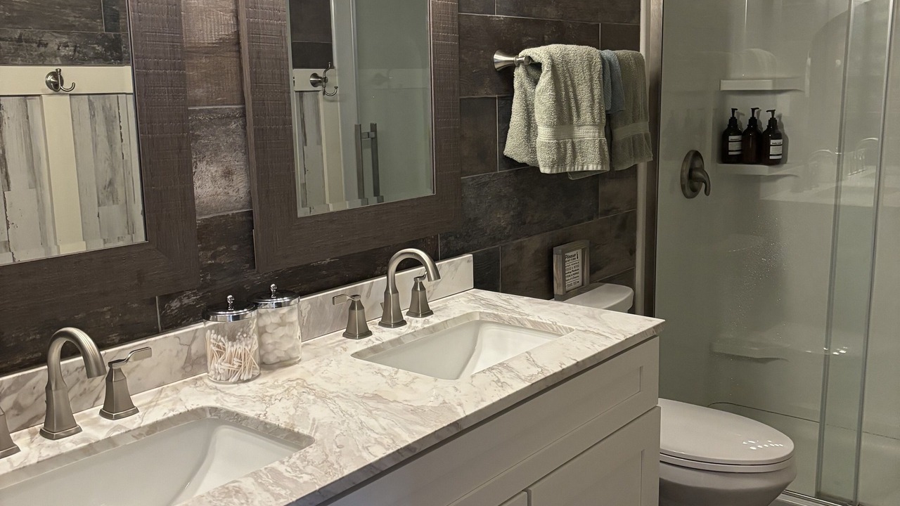 Photo of Bathroom in Maggie Valley