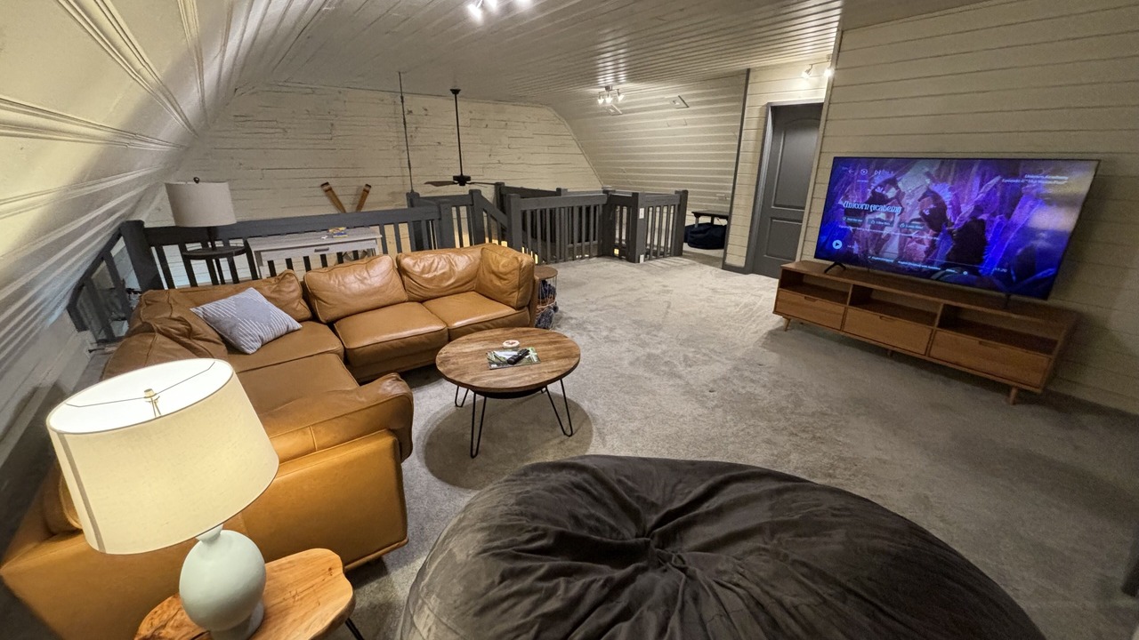 Photo of Livingroom in Maggie Valley
