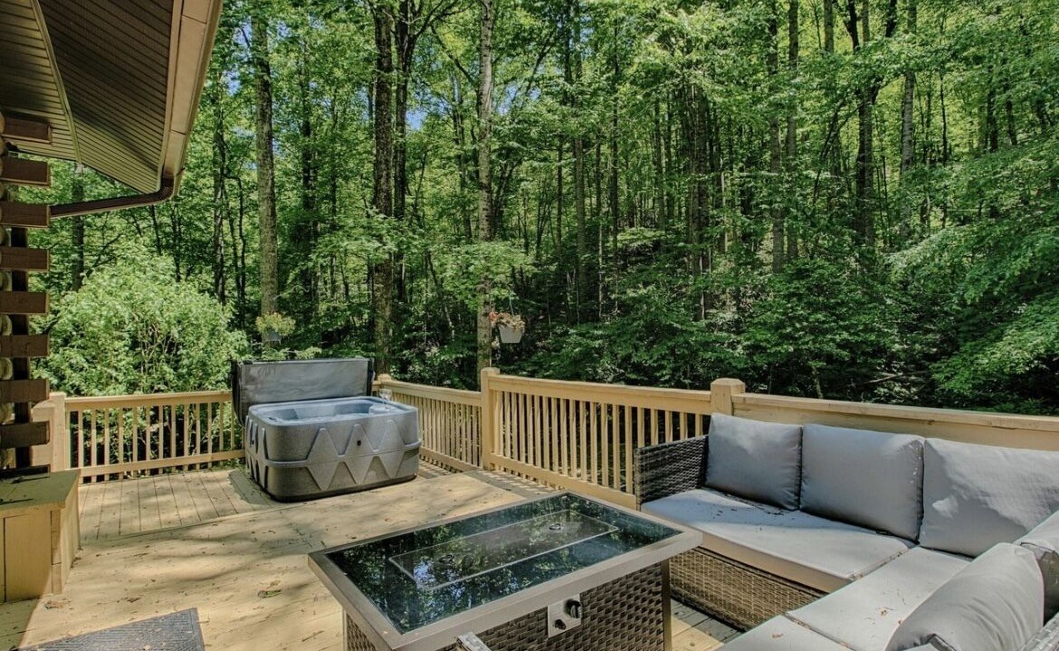Photo of Patio Balcony in Maggie Valley