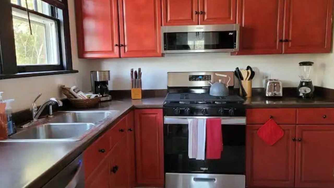 Photo of Kitchen in Grove Park- Sunset