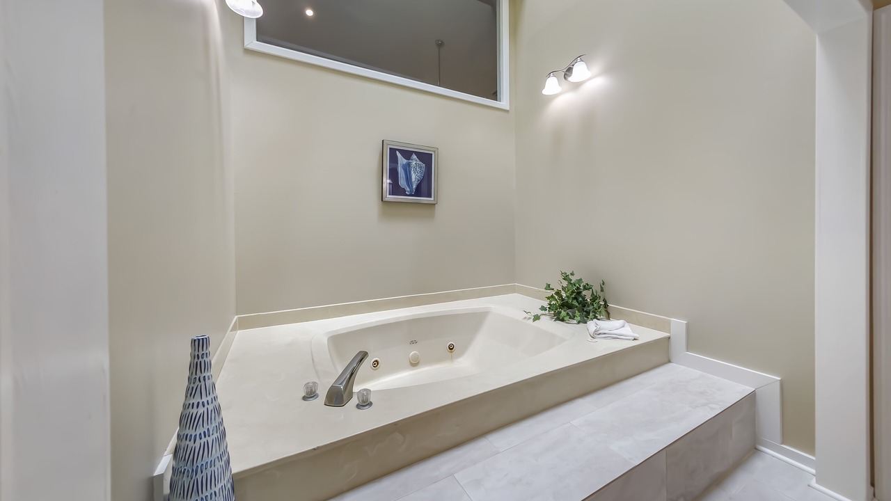 Photo of Bathroom in Fairfield Harbour