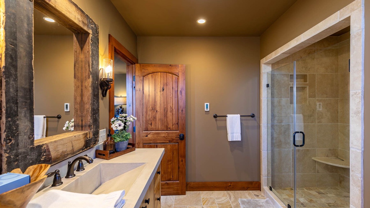 Photo of Bathroom in Apple Ridge