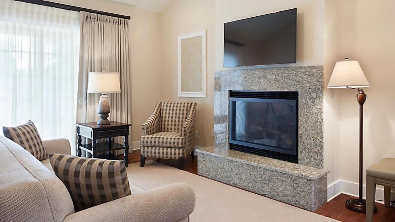 Photo of Livingroom in Cullowhee