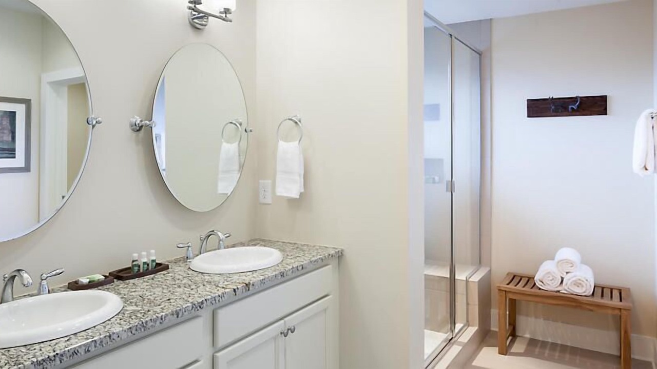 Photo of Bathroom in Cullowhee