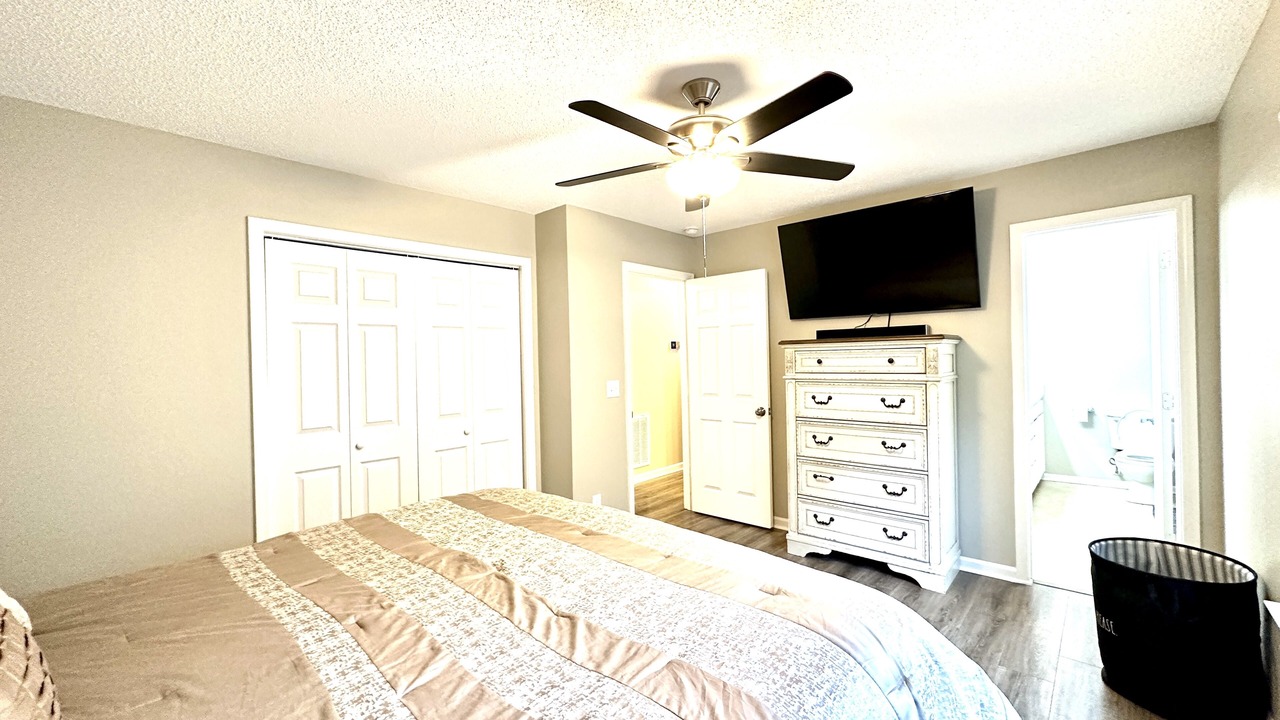 Photo of Bedroom in Troutman