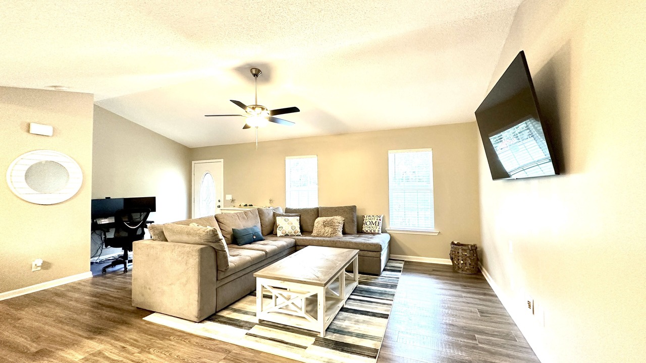 Photo of Livingroom in Troutman