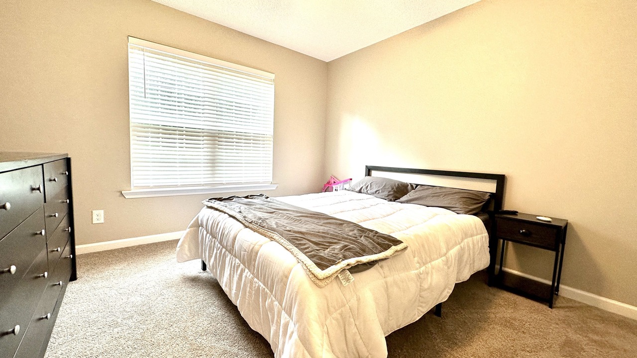 Photo of Bedroom in Troutman