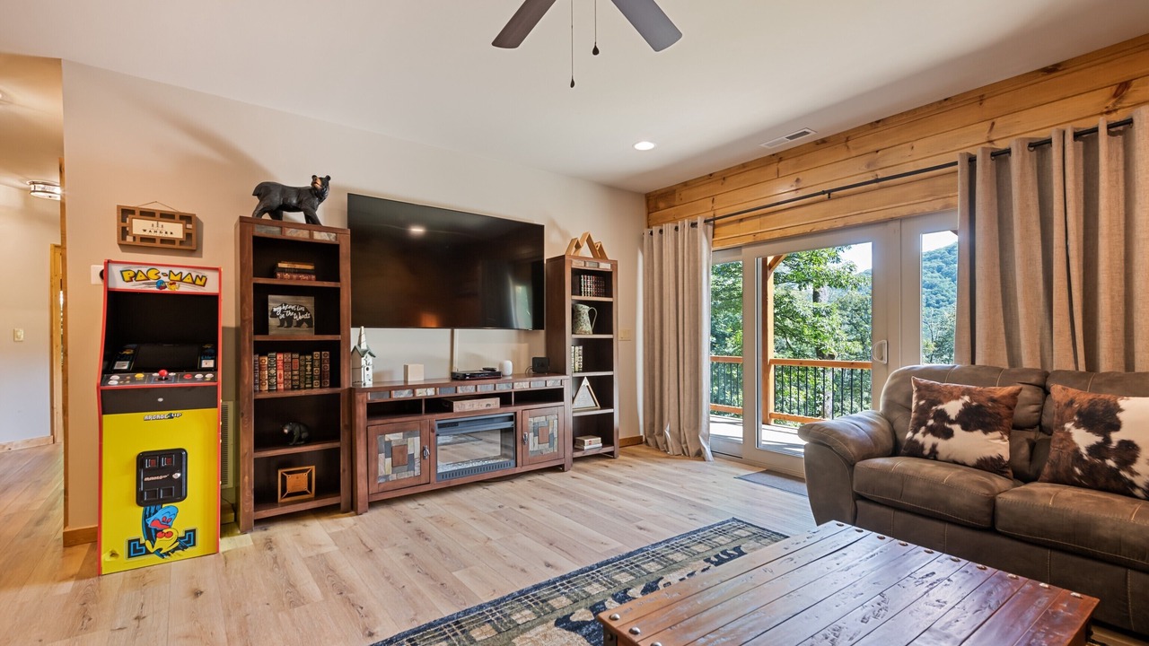 Photo of Livingroom in Maggie Valley