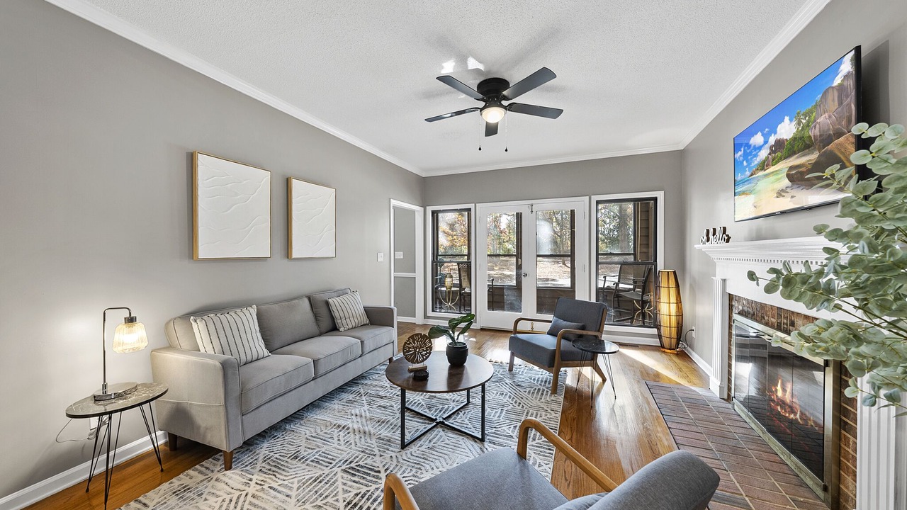 Photo of Livingroom in Apex