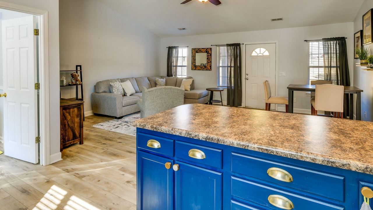 Photo of Livingroom in Troutman