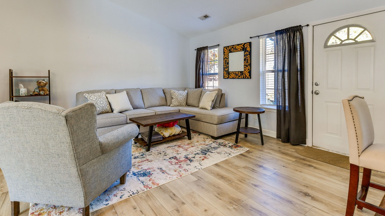 Photo of Livingroom in Troutman